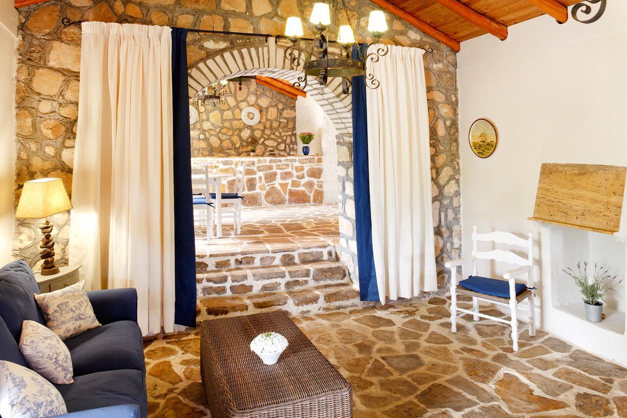 Longós Glyfada Beach Villas מראה חיצוני תמונה
