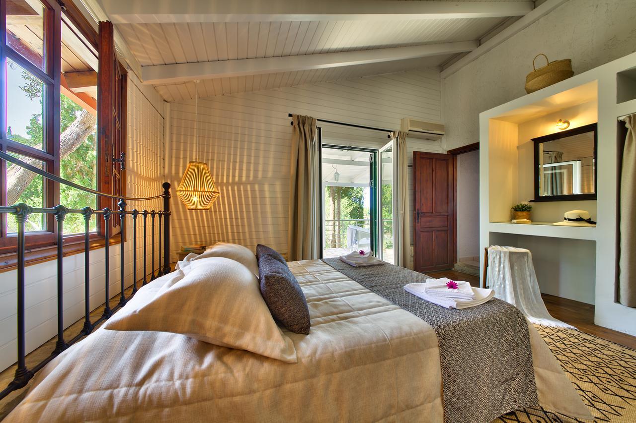 Longós Glyfada Beach Villas מראה חיצוני תמונה